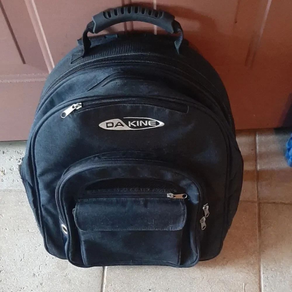DaKine Laptop  Backpack - Picture 5 of 11